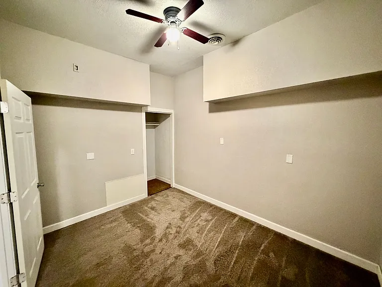 217 E Main St — Photo 6