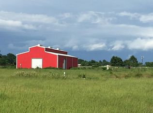 18630 Mathis Rd, Waller, TX 77484