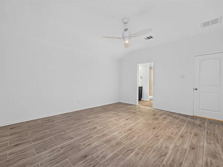 14683 Canyon Pines Ln — Photo 24