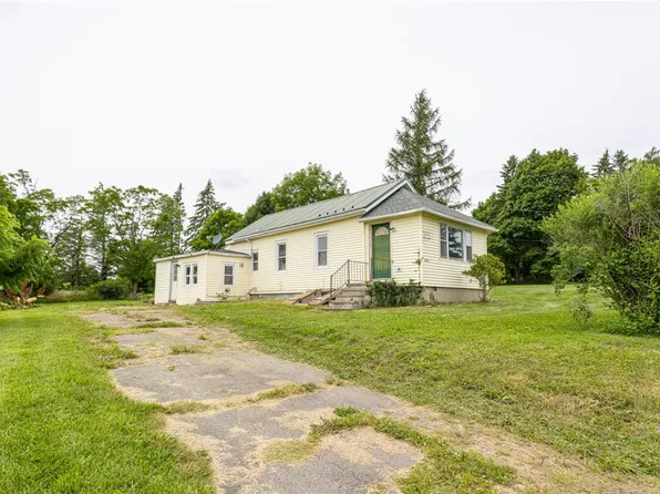 3814 County Road 2, Bloomfield, NY 14469