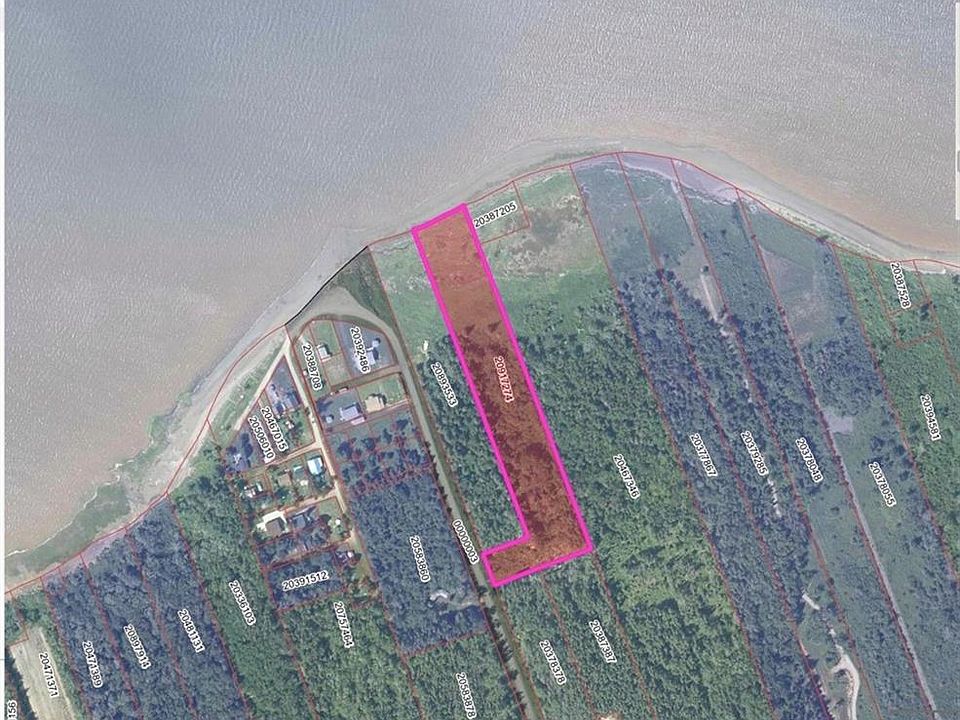 2nd image of LOT Pinet St