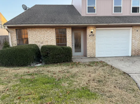 1152 Green Meadow St, Beaumont, TX 77706