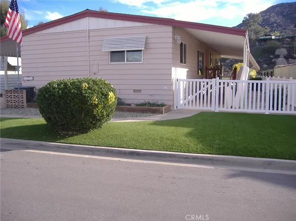 30861 Paradise Palm Dr, Homeland, CA 92548