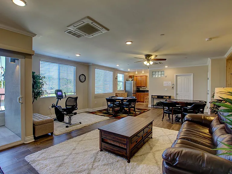 240-260 S Rancho Santa Fe Rd #301 — Photo 15