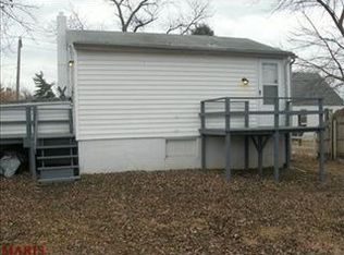 2265 Chambers Rd, Saint Louis, MO 63136