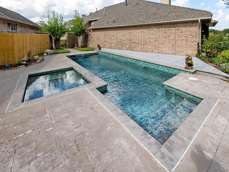 2435 Thorndon Park Ct — Photo 19