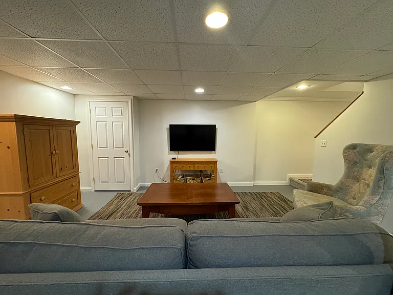 221 Narragansett Ave E — Photo 18