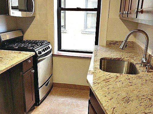 1st image of 2124 Crescent St APT A7