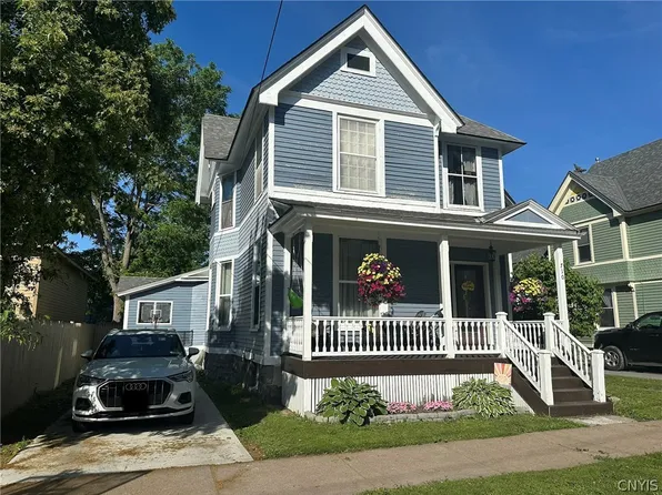 710 Pickering St, Ogdensburg, NY 13669