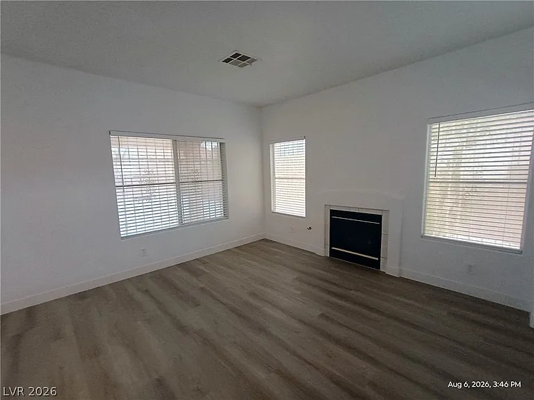 7501 Frontier Ranch Ln — Photo 3