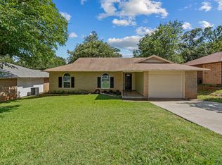1608 Meadow Oak St, Denton, TX 76209