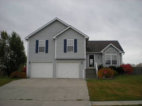 2nd image of 415 Meadowbrook Dr