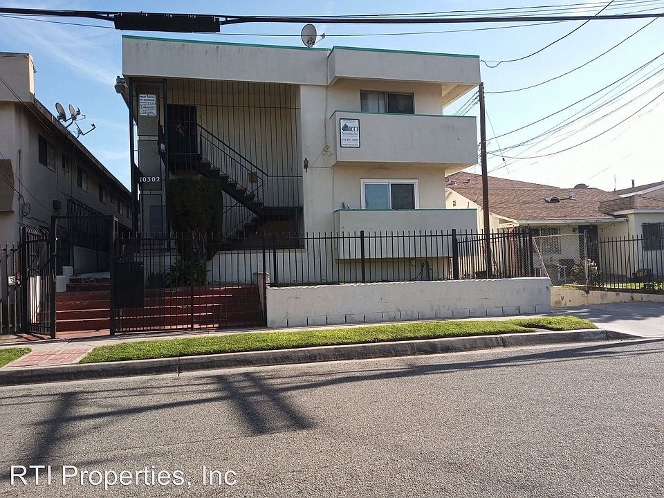 1st image of 10302 Doty Ave APT 18