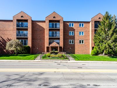 6550 W Gunnison St APT 405, Harwood Heights, IL, 60706