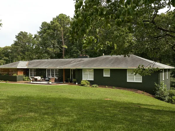 610 Lake Charles Way, Roswell, GA 30075