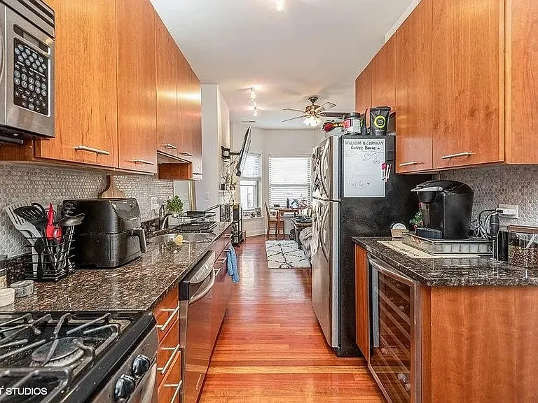 811 W Lill Ave #303 — Photo 5