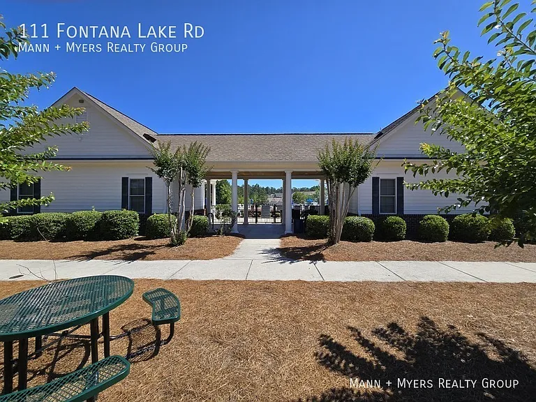 111 Fontana Lake Rd — Photo 32