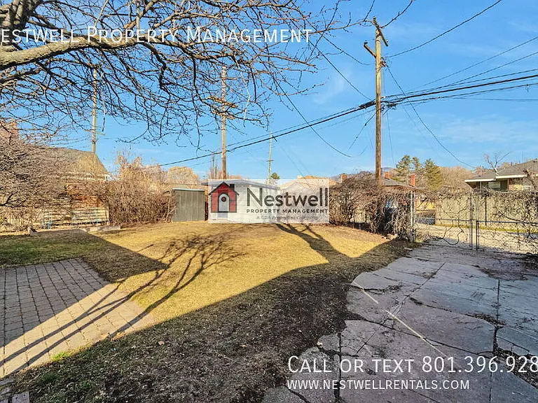 2471 S Douglas St — Photo 27