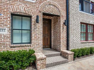 2181 Helsminster Dr, Dallas, TX 75201