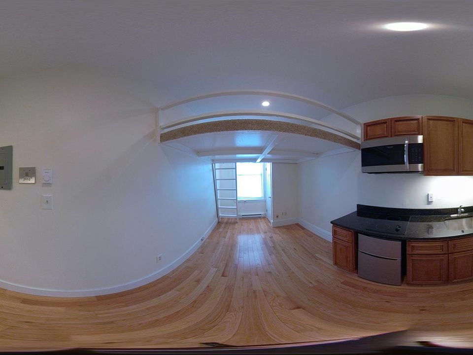 2nd image of 508 Beacon St #11