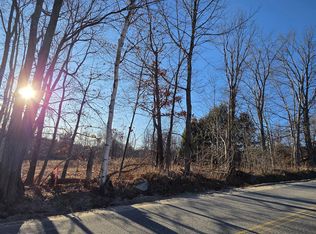 2 Lane Rd, Mechanic Falls, ME 04256