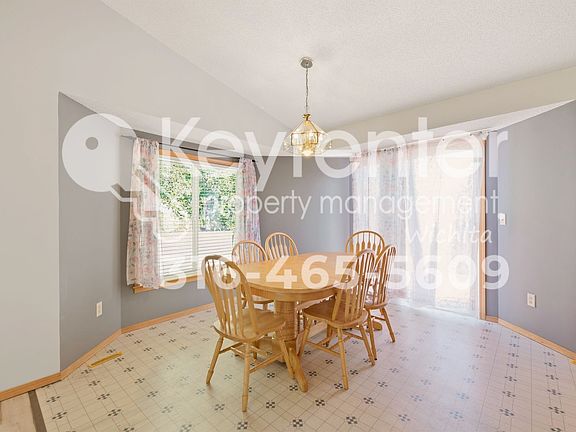 5th image of 10210 W Lydia Cir