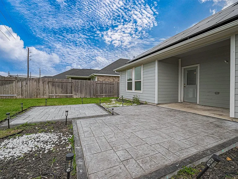 31415 Conover Dr — Photo 48