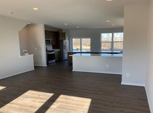 8382 Sallyport St, Lorton, VA 22079