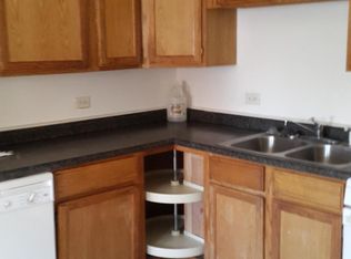 114 Iowa Ave #2, Joliet, IL 60433