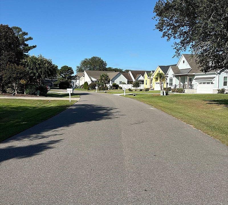 2nd image of 490 Genoes Point Rd SW