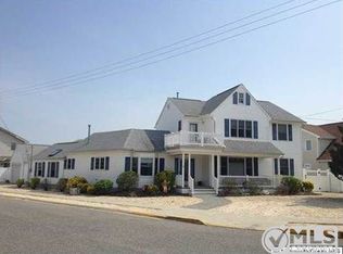 4 Liggett Rd, Lavallette, NJ 08735