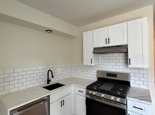7418 N Ashland Blvd APT 3, Chicago, IL 60626