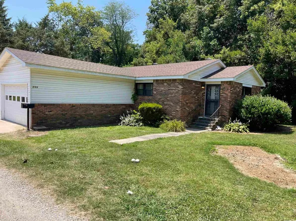 660 W Cherry St, Piggott, AR 72454