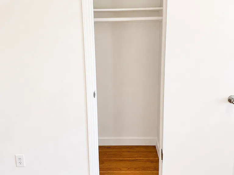326 Stewart — Photo 3