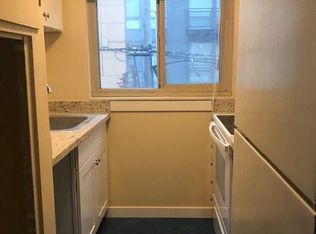 5247 15th Ave NE APT 204, Seattle, WA 98105