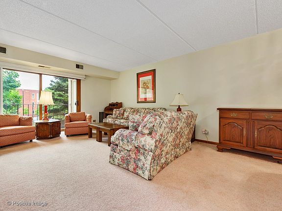 2nd image of 6433 W Belle Plaine Ave APT 211