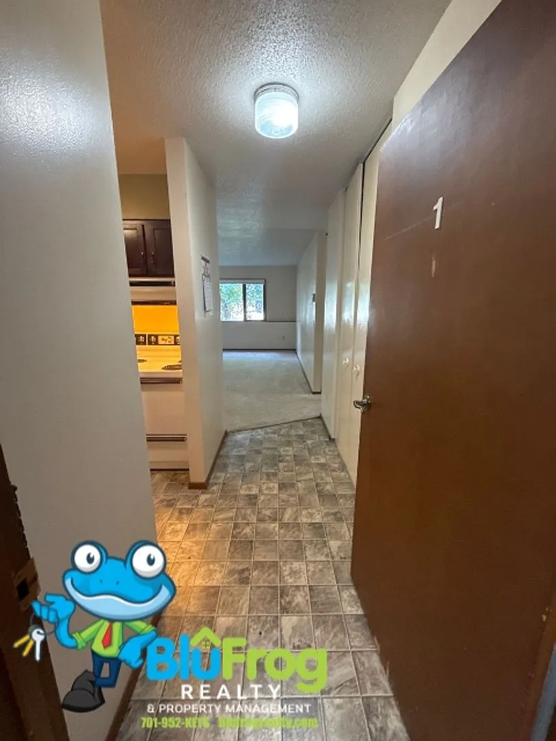 MP - Parkview Apartments — Photo 1