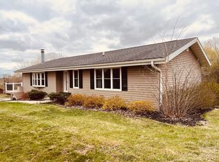 13631 Treva Dr, Morrison, IL 61270