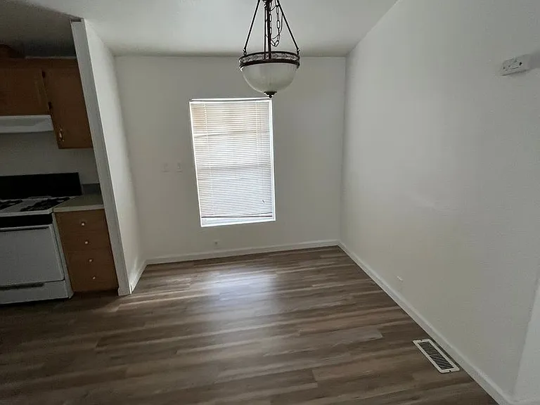 150 Venus Cir — Photo 9