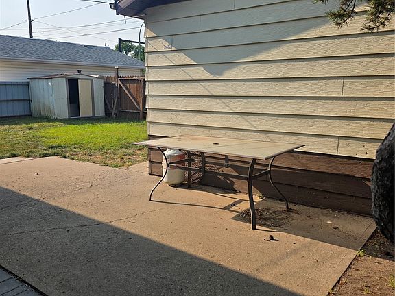 4th image of 262 Duncan Road
