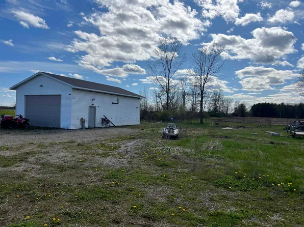 9411 Midway Rd, Coleman, WI 54112