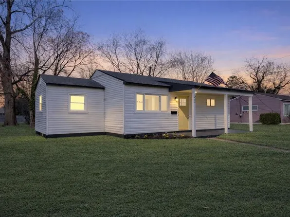 322 Avondale Rd, Portsmouth, VA 23701