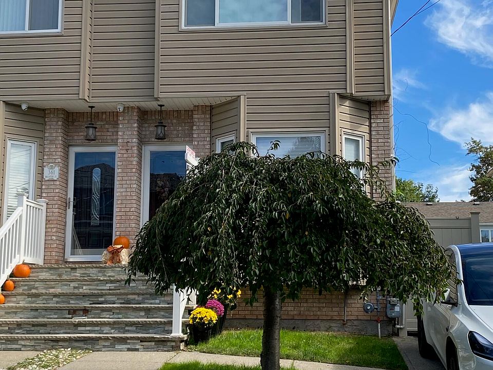 1st image of 363 Brighton St