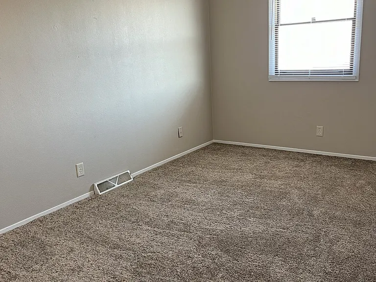 2638 N Clark St #2 — Photo 11