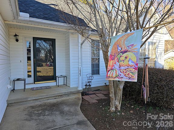 2nd image of 1825 Morningside Ln
