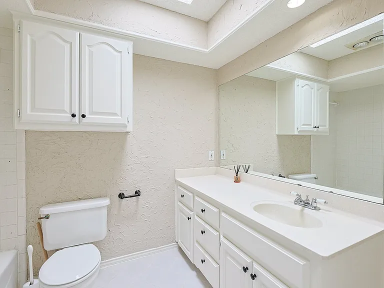 9708 Aberdeen Ave — Photo 31