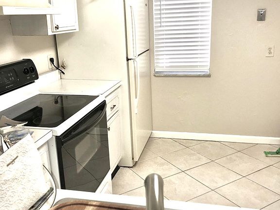 5th image of 2302 Sunrise Blvd APT 3-104