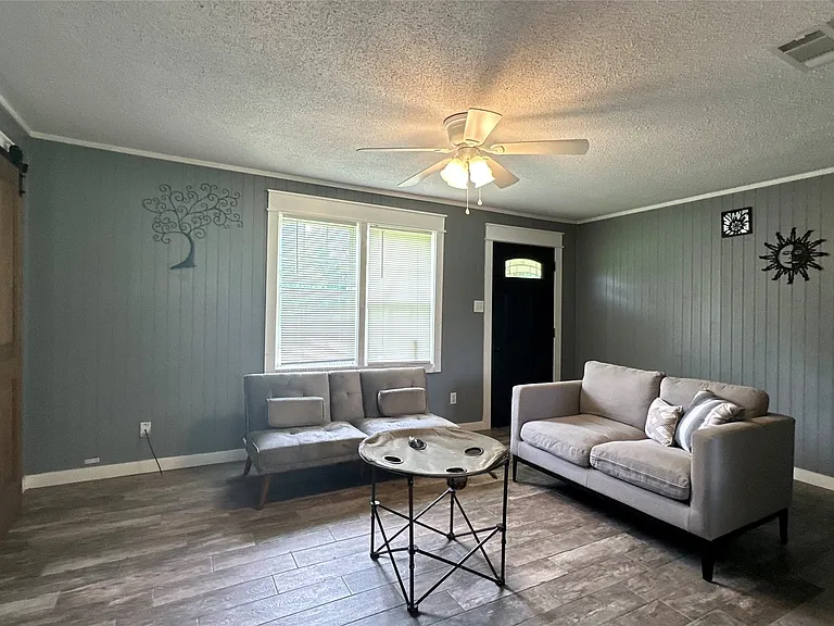 1543 Rs County Rd #2570 — Photo 5