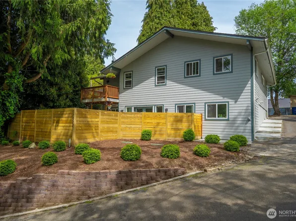 12422 8th Ave S, Burien, WA 98168