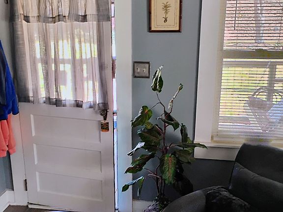 4th image of 575 Upper Bear Paw Rd